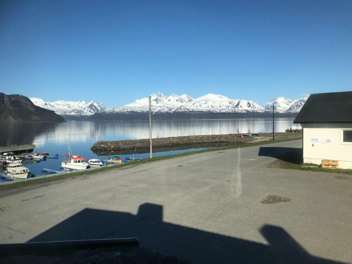 Anton Antonsens Veg 18 Leilighet Nr2 Appartamento Olderdalen Esterno foto